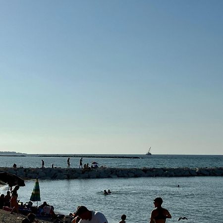Hotel La Casa Dei Nonni Al Mare Bari Esterno foto